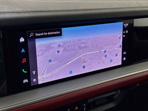 Certified 2024 Porsche Cayenne AWD/4WD image 18