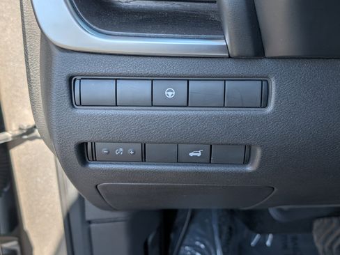 Used 2021 Nissan Rogue SL image 20