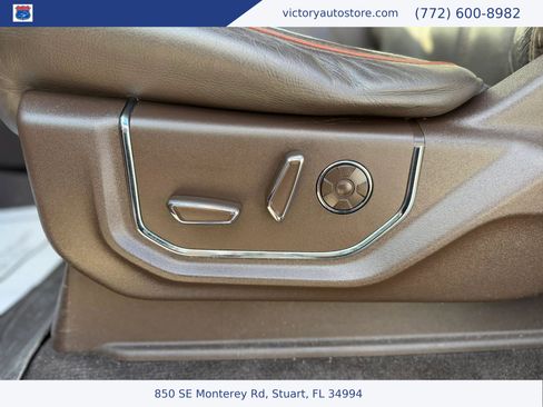 Used 2015 Ford F150 King Ranch w/ Equipment Group 601A Luxury AWD/4WD image 21
