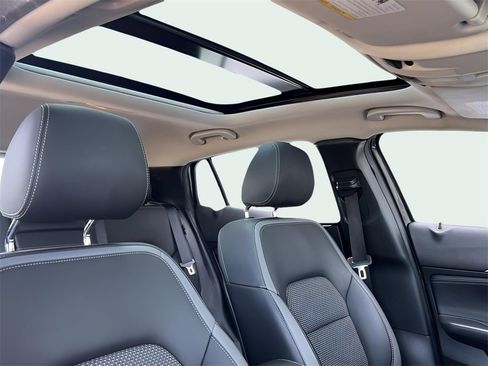 Used 2019 INFINITI QX30 Premium w/ Navigation Package image 24