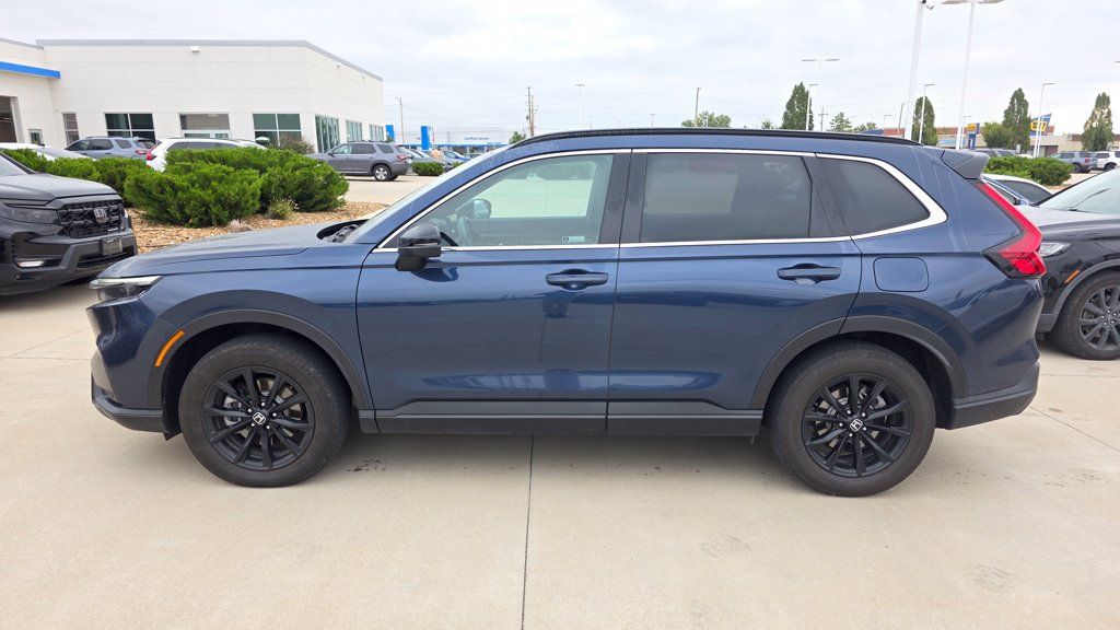Used 2024 Honda CR-V Sport-L image 2