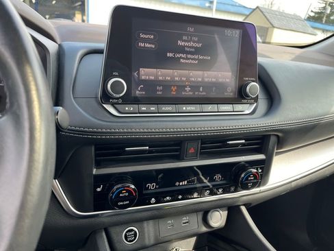 Used 2023 Nissan Rogue SV w/ SV Premium B Package AWD/4WD image 22