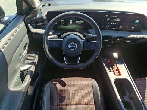 Used 2026 Nissan Kicks SR w/ Cold Weather Package AWD/4WD image 12