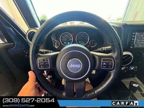 Used 2014 Jeep Wrangler Unlimited Rubicon w/ Connectivity Group AWD/4WD image 19
