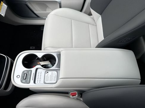 New 2026 Hyundai Ioniq 9 Limited image 23