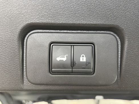 Certified 2026 Nissan Rogue SV w/ Cold Weather Package AWD/4WD image 15