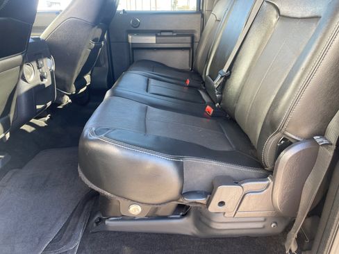 Used 2015 Ford F350 Lariat w/ Lariat Interior Package image 17