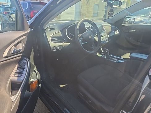 Used 2023 Chevrolet Malibu LT FWD image 5