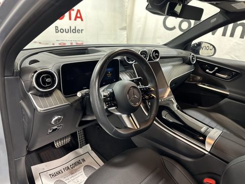 Used 2024 Mercedes-Benz GLC 300 4MATIC image 25