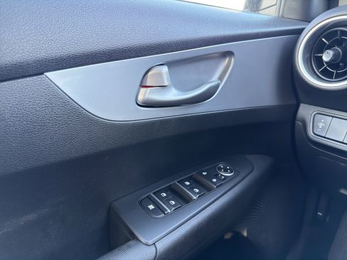 Used 2023 Kia Forte LXS image 24