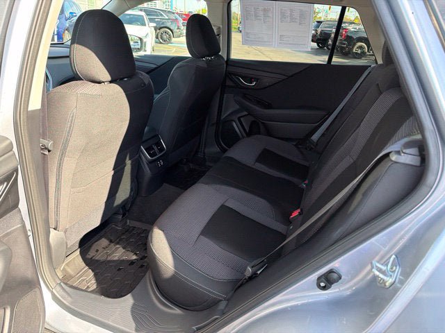 Used 2024 Subaru Outback Premium AWD/4WD image 19