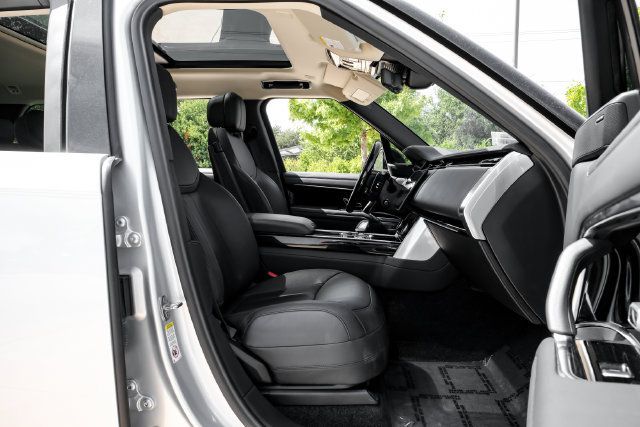 Used 2023 Land Rover Range Rover SE AWD/4WD image 35