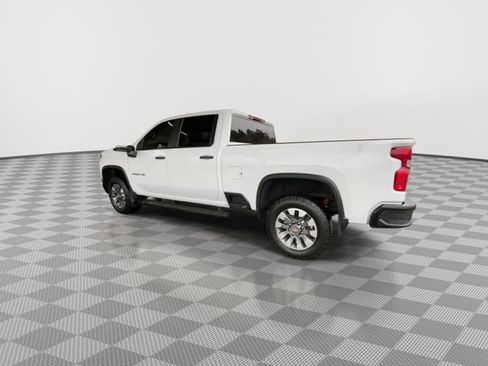 Used 2024 Chevrolet Silverado 2500 Custom w/ Custom Convenience Package image 6
