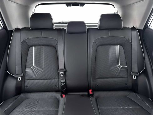 New 2026 Hyundai Venue SEL FWD image 16