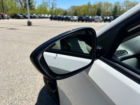 Used 2025 Honda Accord SE image 15