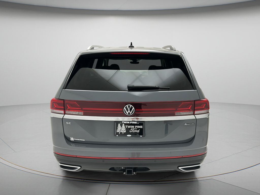 Used 2025 Volkswagen Atlas SE AWD/4WD image 7