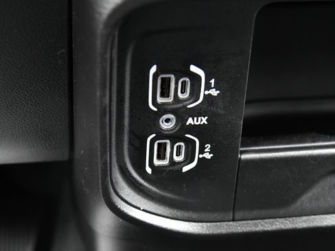Used 2024 RAM 2500 Big Horn w/ Night Edition AWD/4WD image 29