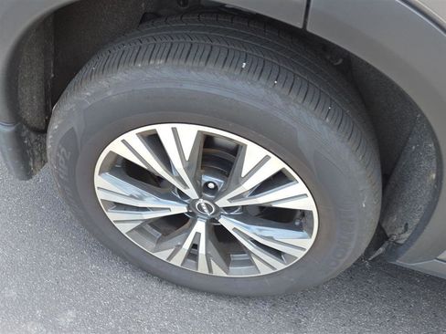 Certified 2023 Nissan Rogue SV AWD/4WD image 13