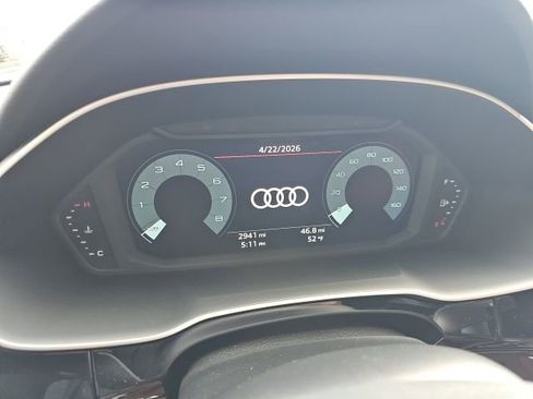 Used 2025 Audi Q3 2.0T Premium w/ Convenience Package AWD/4WD image 2
