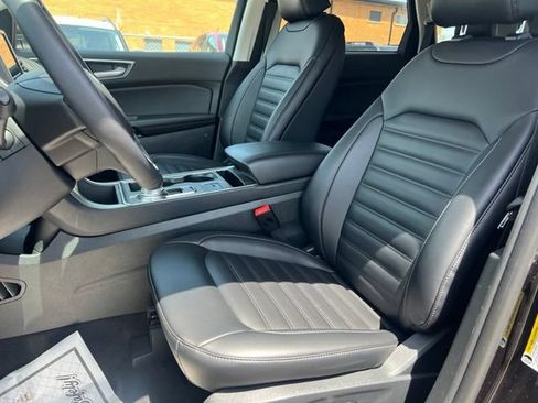 Certified 2024 Ford Edge SEL w/ Convenience Package AWD/4WD image 18