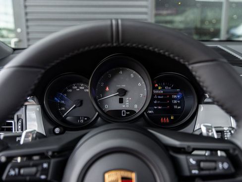 New 2026 Porsche Macan S image 31