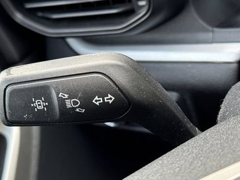 Used 2021 Ford Explorer XLT AWD/4WD image 39