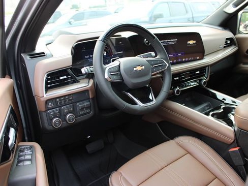 New 2026 Chevrolet Tahoe High Country AWD/4WD image 17