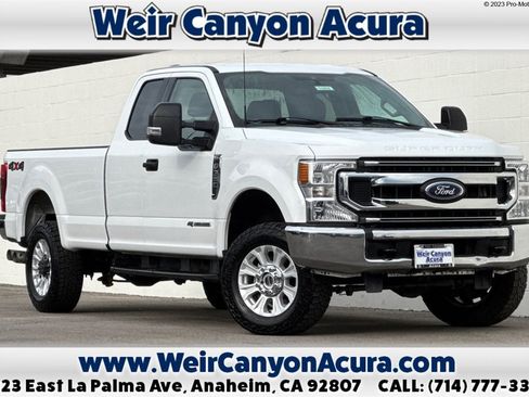 Used 2022 Ford F350 XLT w/ Camper Package image 1