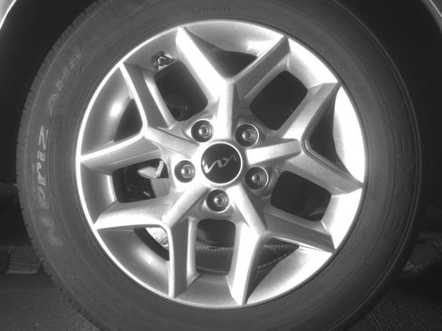 Used 2025 Kia Soul LX w/ LX Technology Package image 15