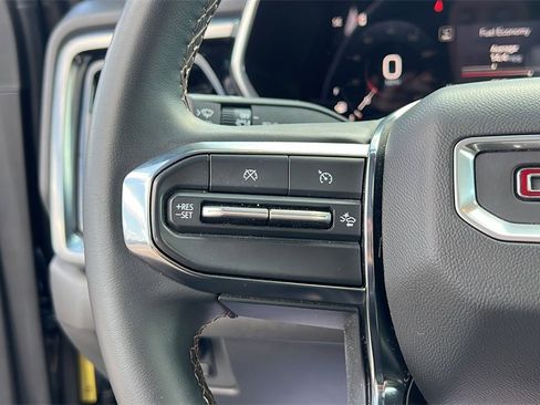 Used 2024 GMC Canyon AT4 image 18