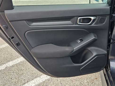 Used 2025 Honda Civic Sport image 15