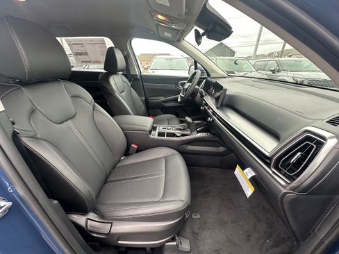 New 2026 Kia Sorento S image 21