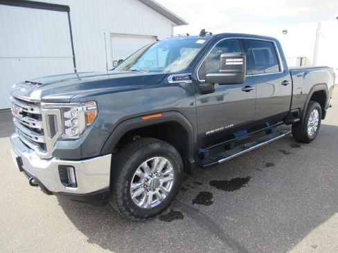 Used 2020 GMC Sierra 3500 SLE w/ SLE Value Package image 2