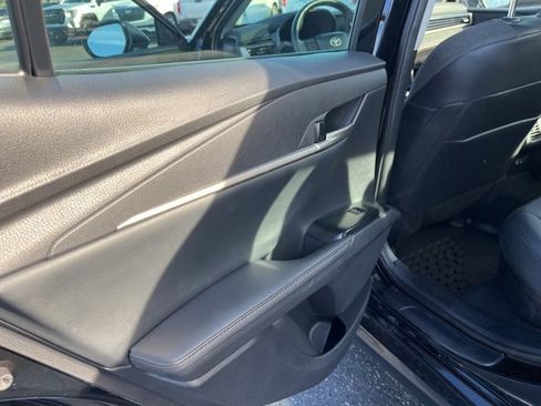 Used 2025 Toyota Camry XLE w/ Premium Package image 12