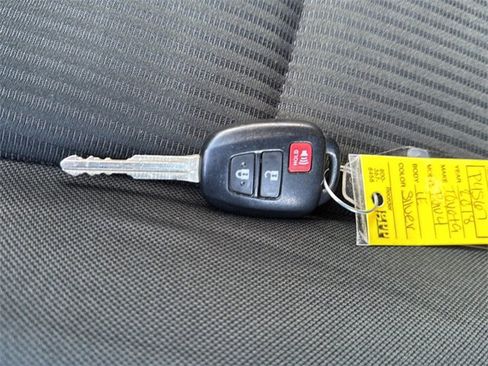 Certified 2018 Toyota RAV4 LE image 26