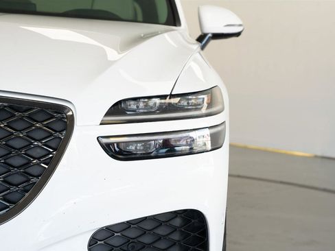 Used 2022 Genesis GV70 3.5T Sport w/ Sport Advanced Package image 4