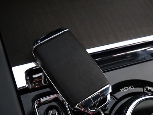 Certified 2023 Rolls-Royce Cullinan AWD/4WD image 15