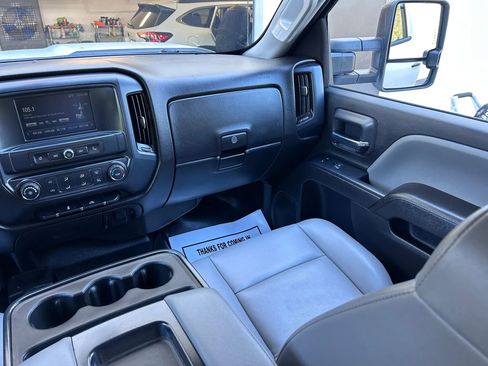 Used 2019 Chevrolet Silverado 2500 W/T w/ WT Convenience Package image 37