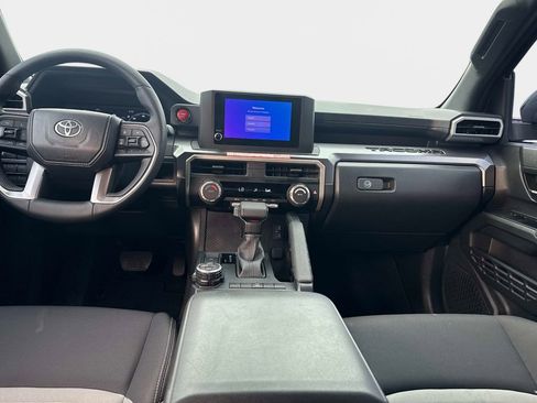 Used 2025 Toyota Tacoma TRD Off-Road image 14