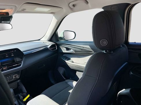 Used 2024 Chevrolet TrailBlazer LT w/ Driver Confidence Package image 21