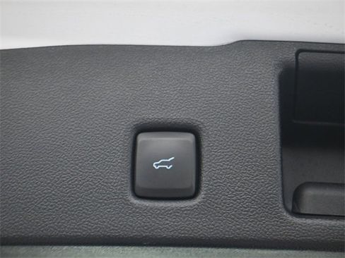 Used 2020 Ford Escape SEL image 25