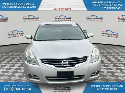 Used 2011 Nissan Altima 3.5 SR w/ 3.5SR Premium Pkg image 2