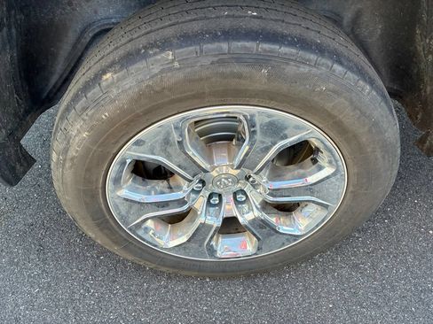 Used 2019 RAM 1500 Big Horn AWD/4WD image 18
