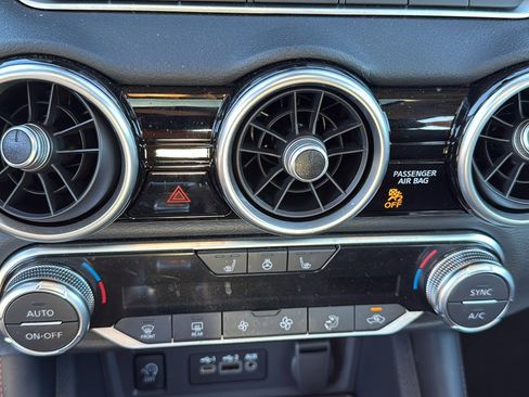 Certified 2024 Nissan Sentra SR w/ SR Premium Package image 15