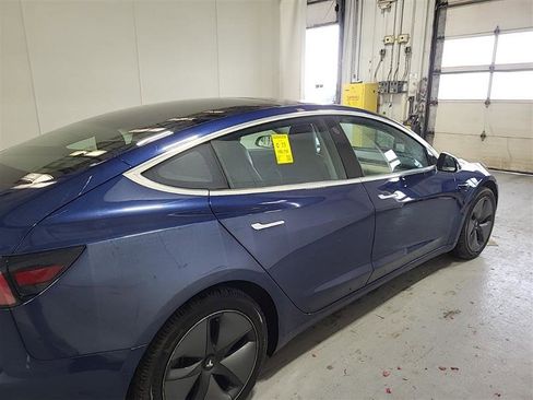 Used 2019 Tesla Model 3 Long Range image 10