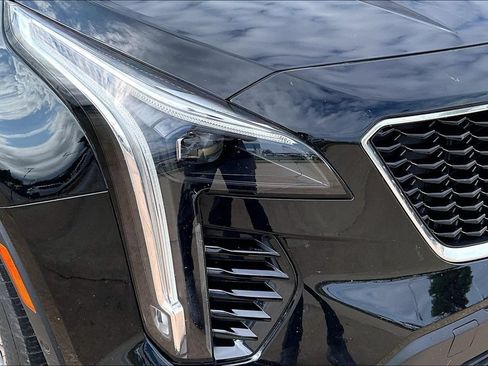 Used 2022 Cadillac XT4 Sport w/ Comfort Package FWD image 28