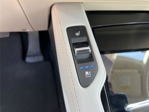 Used 2020 Kia Telluride EX w/ EX Premium Package FWD image 12