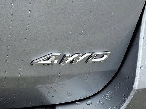 Certified 2022 Ford Explorer XLT w/ Equipment Group 202A image 33