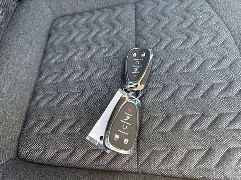 Used 2024 Chevrolet Equinox LT image 6