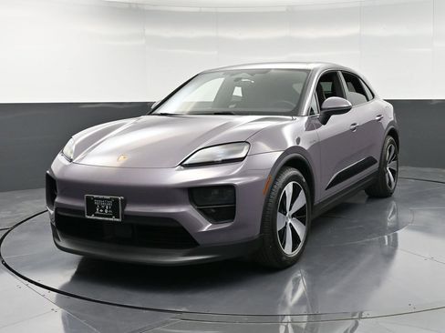 Certified 2025 Porsche Macan 4 Electric image 1